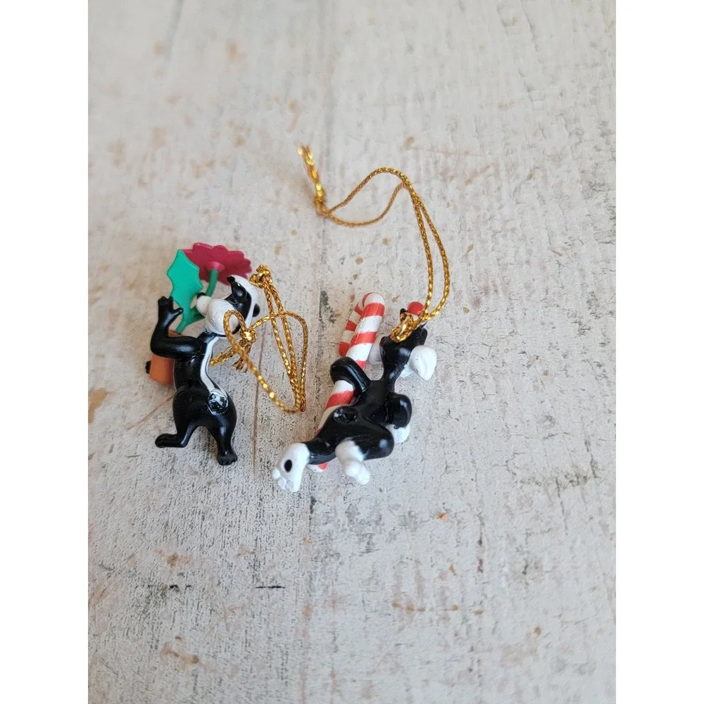 Vintage Looney AS IS Sylvester pepe le pew mini ornament Xmas set unique